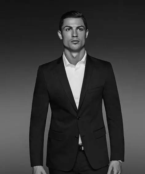 世体：维尼修斯的续约取得了进展，他愿意降低最初要求的方案（世体：维尼修斯续约取得进展，愿下调原先条件）