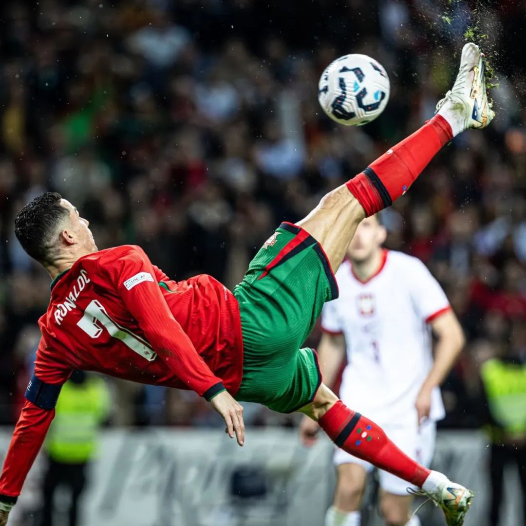 不适应防弧！林诗栋／蒯曼2-1杜达／温特！国乒2-1领先德国！（防弧成考验！林诗栋／蒯曼2-1杜达／温特，国乒2-1暂领先德国）