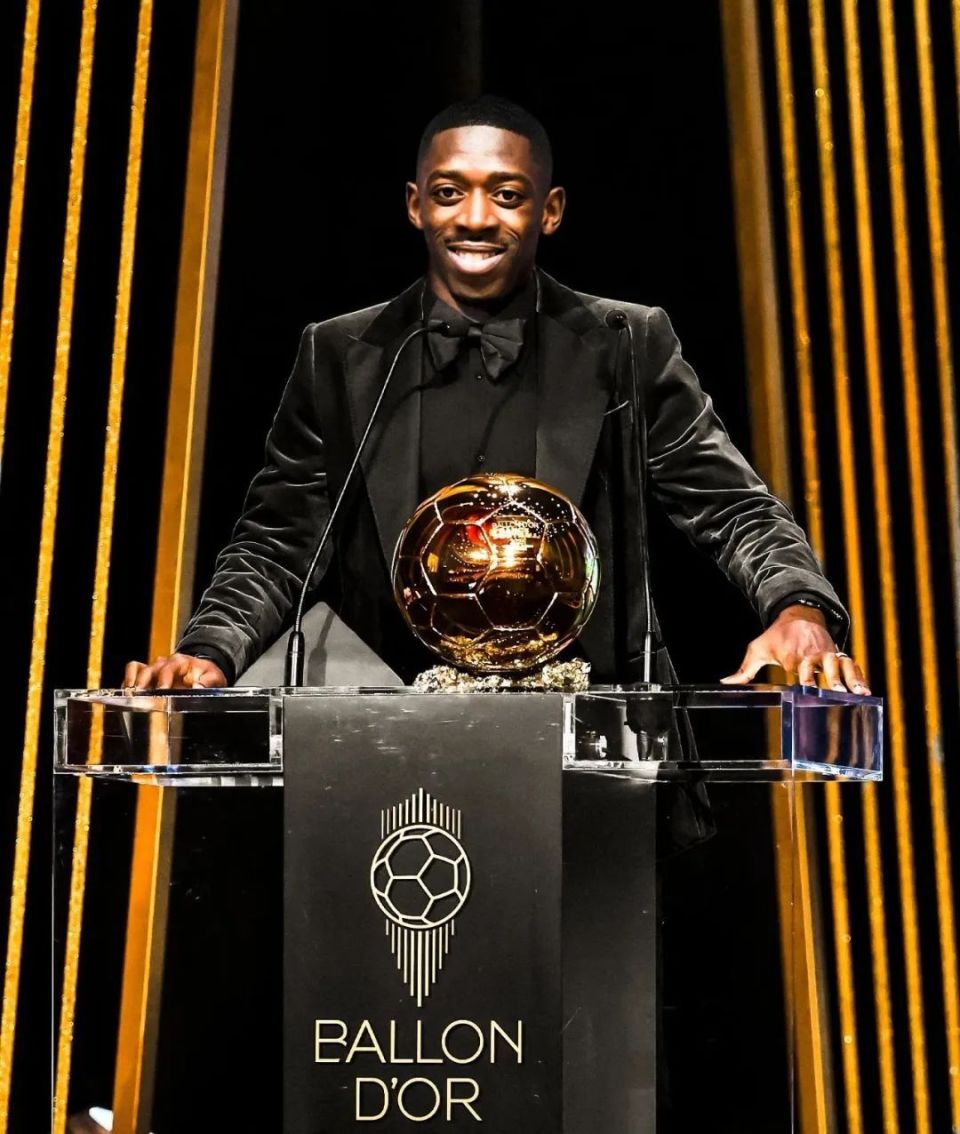 他是申花最被低估的球员，为俱乐部宁愿枯坐板凳，今年只出场一次（申花的隐形功臣，甘为球队坐冷板凳，本赛季仅登场一次）