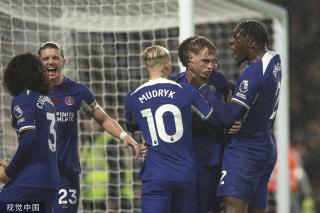 斯帕莱蒂：让佩林首发，是因为迪格雷戈里奥有点肠胃炎（斯帕莱蒂解释佩林首发：迪格雷戈里奥轻微肠胃不适）