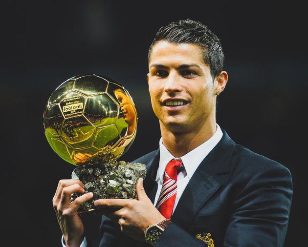 对朱利安·阿尔瓦雷斯的突然刹车（朱利安·阿尔瓦雷斯的急刹时刻）