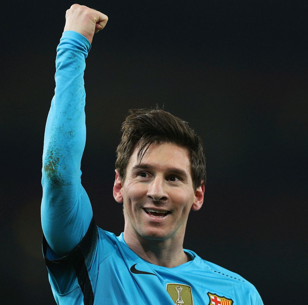 萨内蒂：批评劳塔罗？荒谬，他已经排在国米历史射手榜前五（萨内蒂回应质疑劳塔罗：荒谬！他已跻身国米历史射手前五）