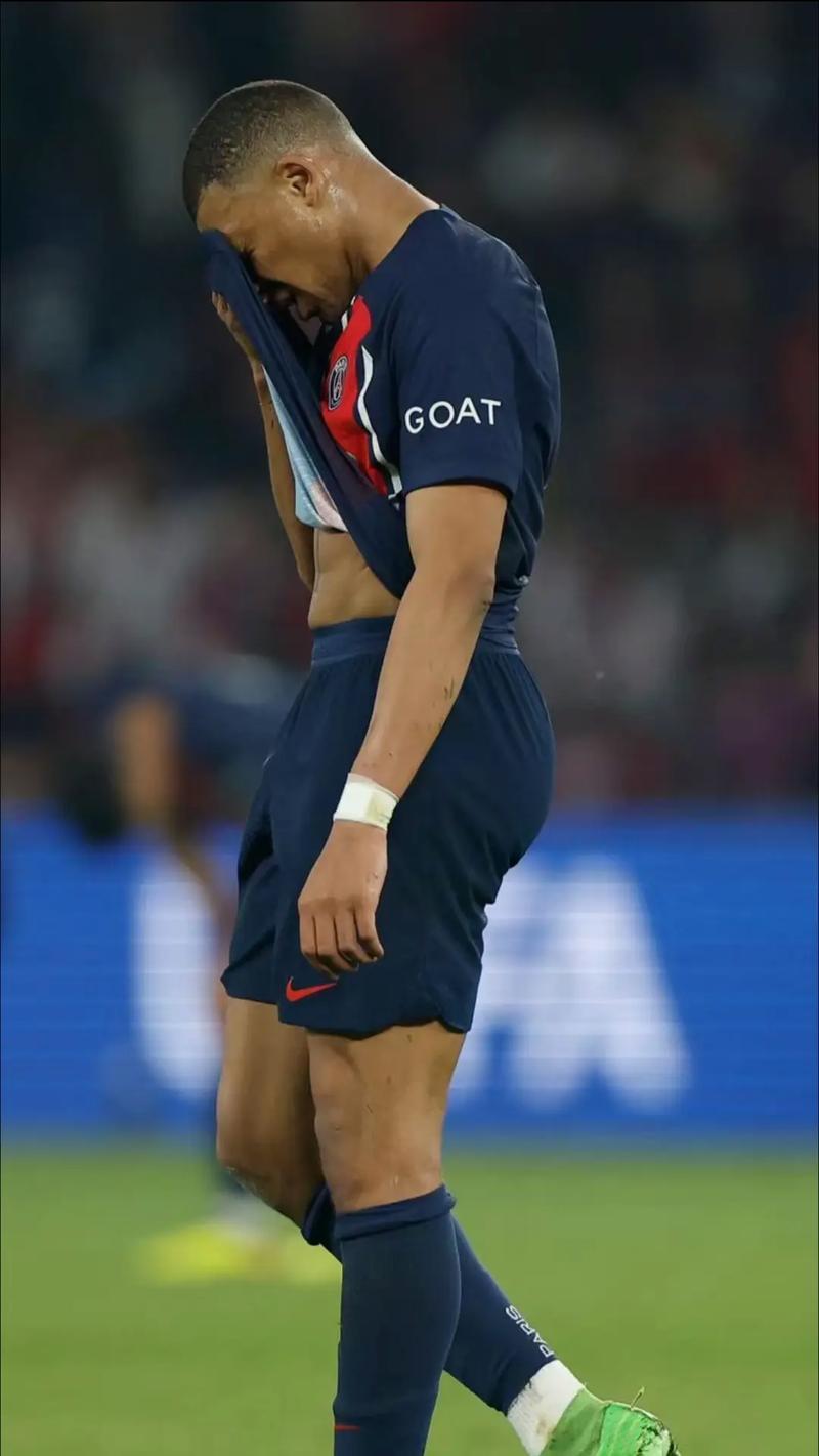 单局限时赛！赵心童最后关键时刻才分胜负！精彩又刺激（单局限时赛上演绝杀，赵心童最后一刻定胜负）